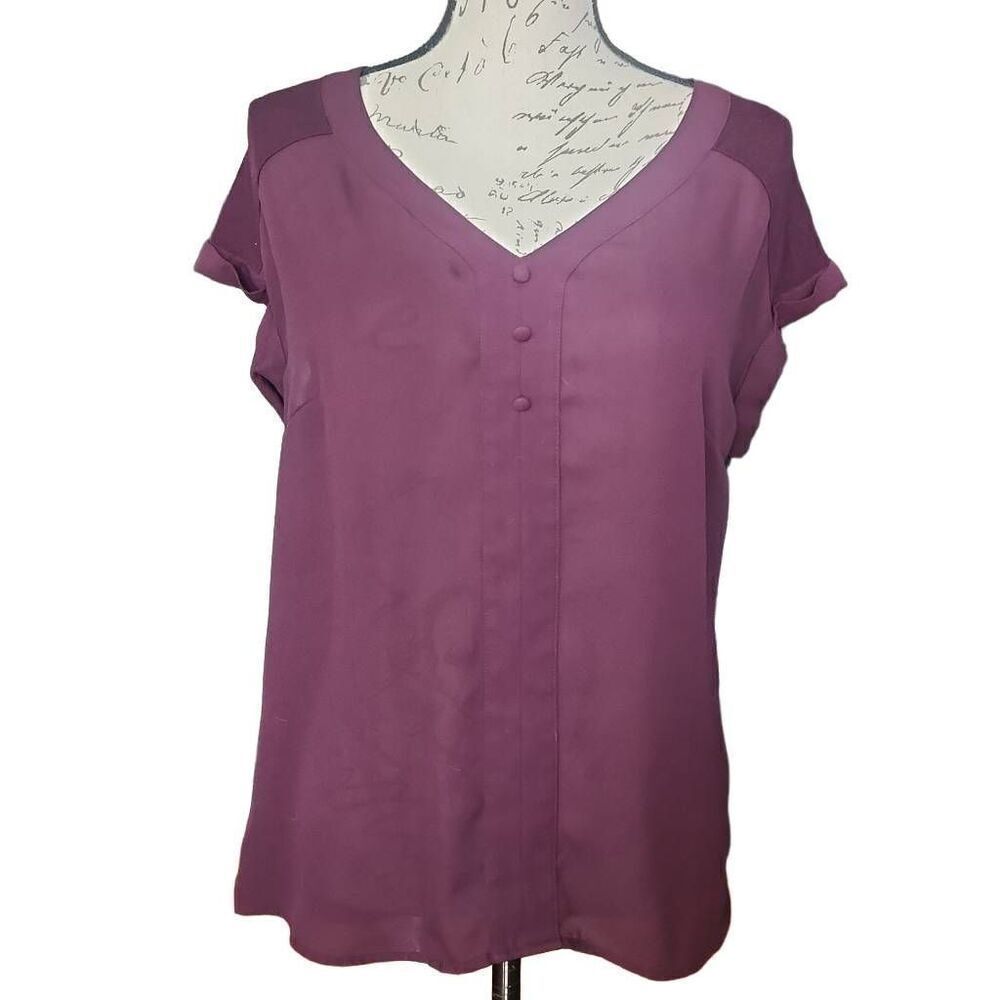 Fortune + Ivy Women's Size Medium Burgundy Short Sleeve Button Top